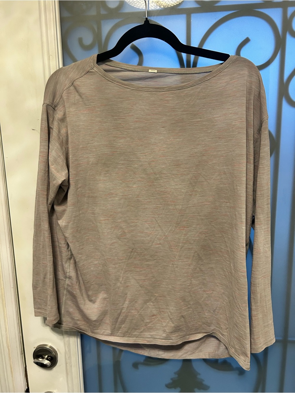 Lululemon back in action long sleeve